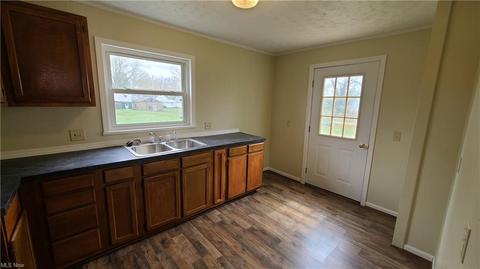446 N 9th St, Coshocton, OH 43812 photo 8