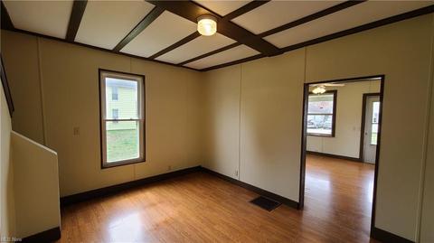 446 N 9th St, Coshocton, OH 43812 photo 4