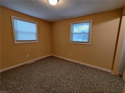 7550 Beverly Ave NE, Canton, OH 44721 photo 13