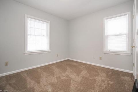 2321 E 35th St, Lorain, OH 44055 photo 12