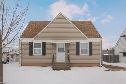 2321 E 35th St, Lorain, OH 44055 photo 2