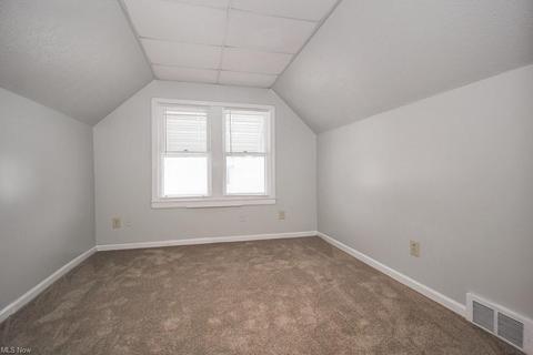 2321 E 35th St, Lorain, OH 44055 photo 17