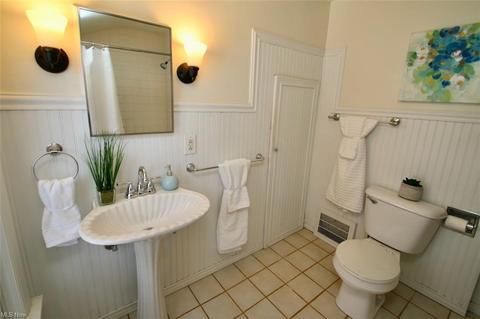 1829 Maple St, Wickliffe, OH 44092 photo 17