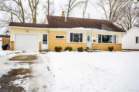 110 Elma Dr, Elyria, OH 44035 photo 1