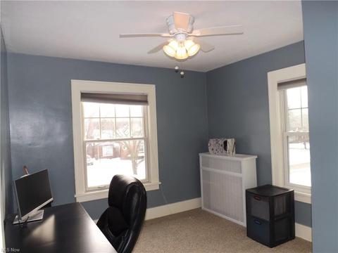 9636 Elsmere Dr, Parma, OH 44130 photo 15