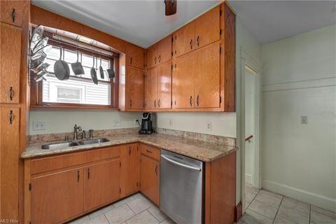 138 Denison Ave, Elyria, OH 44035 photo 12