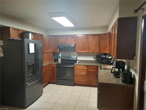 4666 Knickerbocker Cir, Ashtabula, OH 44004 photo 22