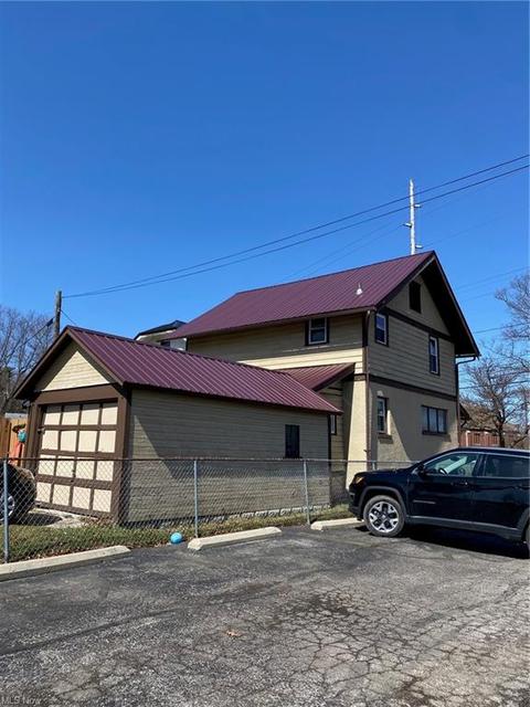 535 E Main St, Ashland, OH 44805 photo 2