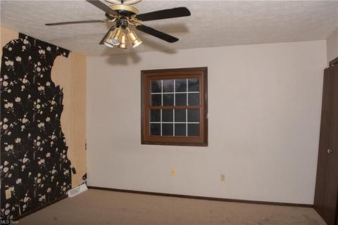 114 Hemlock Dr, Elyria, OH 44035 photo 20