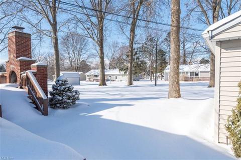 8170 Wright Rd, Broadview Heights, OH 44147 photo 33