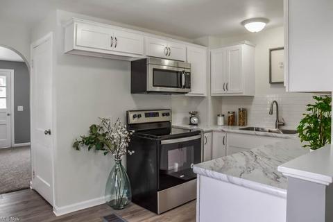 3410 26th St NW, Canton, OH 44708 photo 5