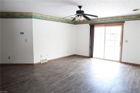 305 Washington St, Willard, OH 44890 photo 20