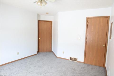 305 Washington St, Willard, OH 44890 photo 14