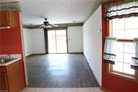 305 Washington St, Willard, OH 44890 photo 23