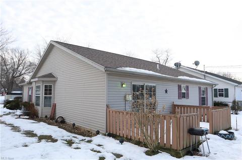 305 Washington St, Willard, OH 44890 photo 30