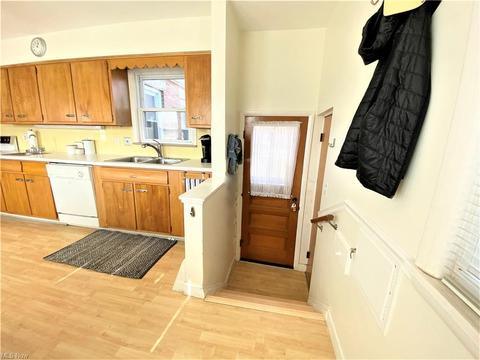 431 E 257th St, Euclid, OH 44132 photo 7