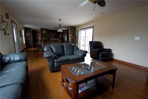 1802 Silver St, Wickliffe, OH 44092 photo 7