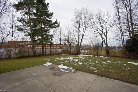 1802 Silver St, Wickliffe, OH 44092 photo 17