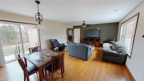 1802 Silver St, Wickliffe, OH 44092 photo 2