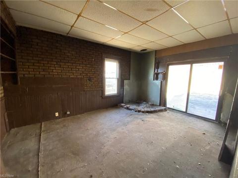 21 Frank St, Struthers, OH 44471 photo 8