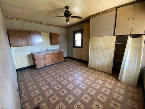21 Frank St, Struthers, OH 44471 photo 5