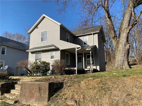 21 Frank St, Struthers, OH 44471 photo 2