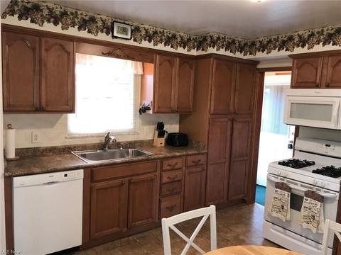 10165 Boundary Ln, Parma, OH 44130 photo 3
