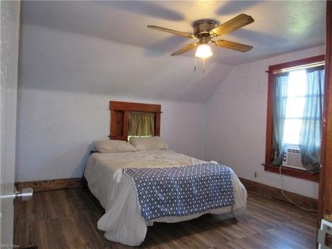 240 Winckles St, Elyria, OH 44035 photo 11