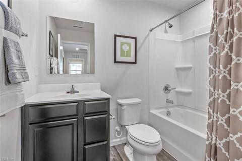 324 Fairfield Rd, Elyria, OH 44035 photo 9