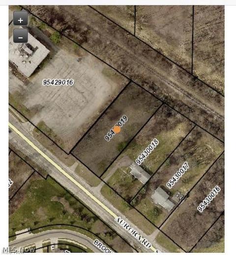 34575 Aurora Rd, Solon, OH 44139 photo 2