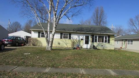 814 Baldwin Ave, Elyria, OH 44035 photo 1