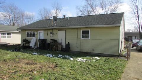 814 Baldwin Ave, Elyria, OH 44035 photo 9