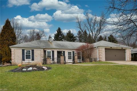 150 Parkview Dr, Aurora, OH 44202 photo 1