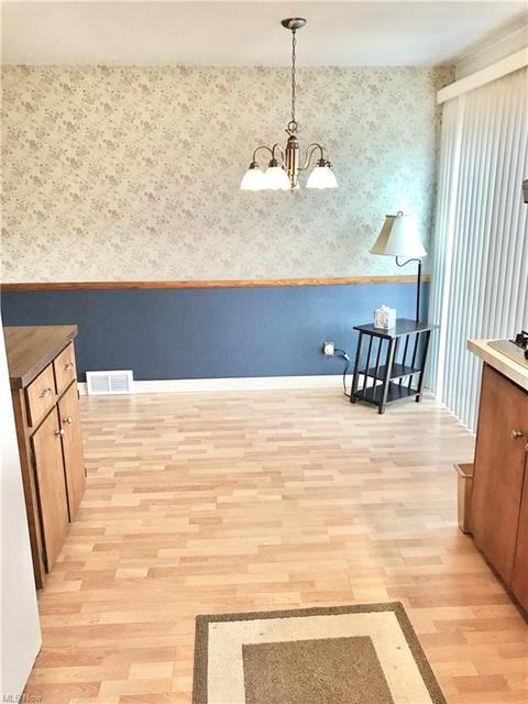 509 Creed St, Struthers, OH 44471 photo 6