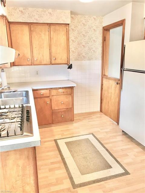 509 Creed St, Struthers, OH 44471 photo 8