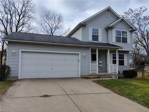 708 E Crosier St, Akron, OH 44306 photo 1