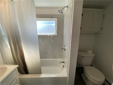 1025 E River St, Elyria, OH 44035 photo 13