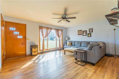 7031 Rolling Ridge Rd NE, Canton, OH 44721 photo 6