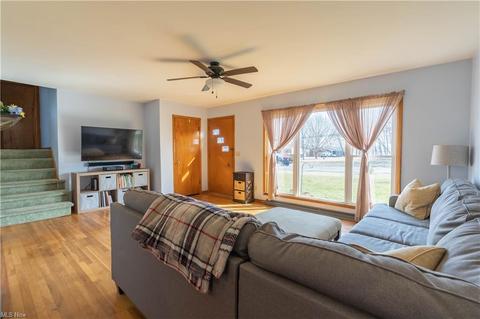 7031 Rolling Ridge Rd NE, Canton, OH 44721 photo 9