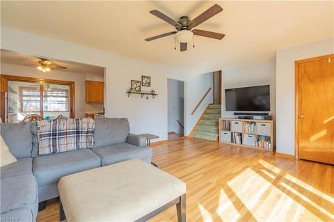 7031 Rolling Ridge Rd NE, Canton, OH 44721 photo 8