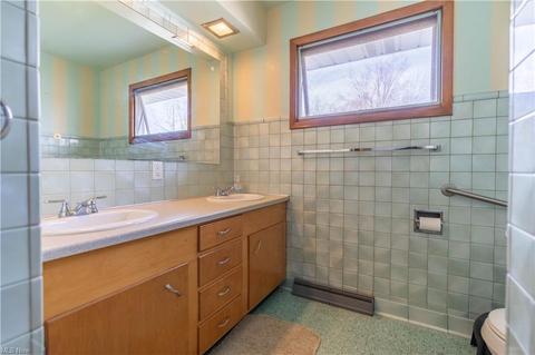 7031 Rolling Ridge Rd NE, Canton, OH 44721 photo 27