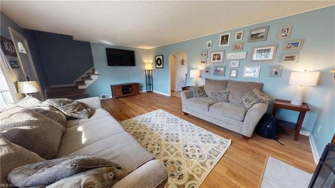 8021 Middlesex Rd, Mentor, OH 44060 photo 5