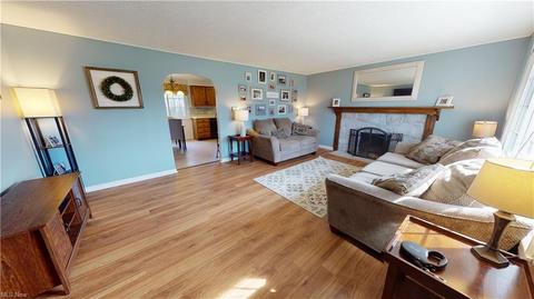 8021 Middlesex Rd, Mentor, OH 44060 photo 4