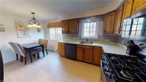 8021 Middlesex Rd, Mentor, OH 44060 photo 8