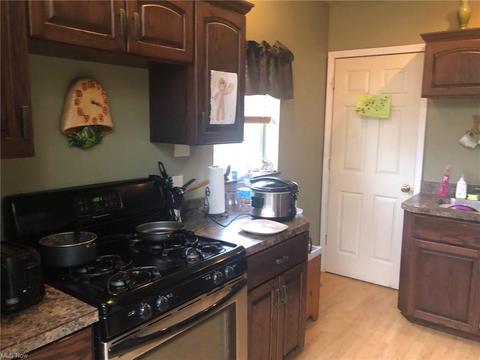 4906 Strong Ave, Ashtabula, OH 44004 photo 3