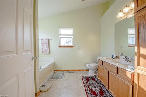 210 Falling Leaf, Seven Hills, OH 44131 photo 17