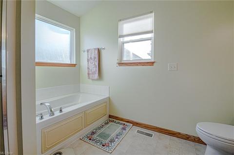210 Falling Leaf, Seven Hills, OH 44131 photo 18