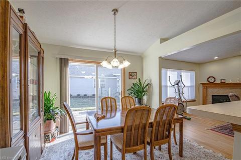 210 Falling Leaf, Seven Hills, OH 44131 photo 10
