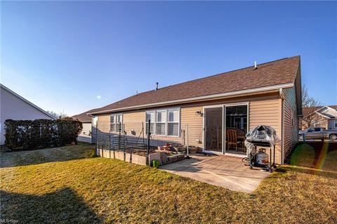 210 Falling Leaf, Seven Hills, OH 44131 photo 24