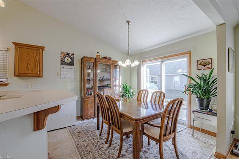 210 Falling Leaf, Seven Hills, OH 44131 photo 9